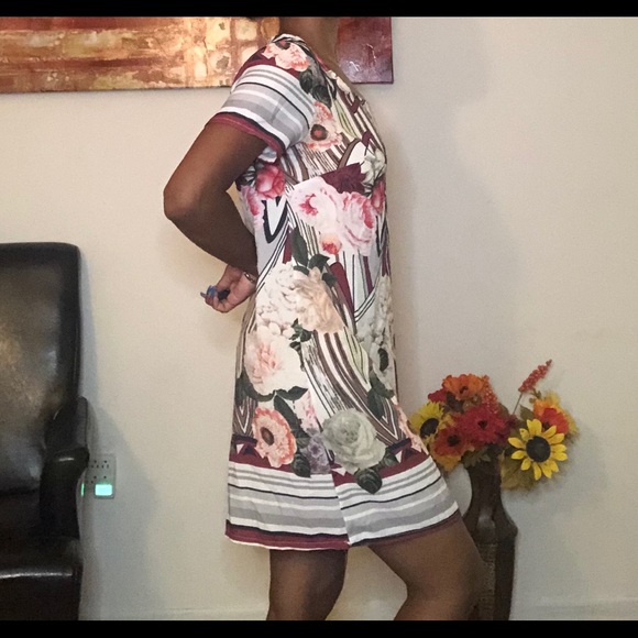 Sarah Gai Dress - Picture 2 of 4